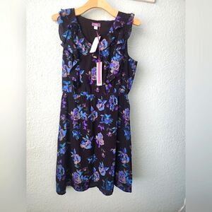 Truly Poppy silk dress floral lined new with tags size Medium